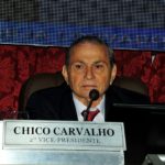 Chico Carvalho fará pronunciamento sobre aumento de passagens.