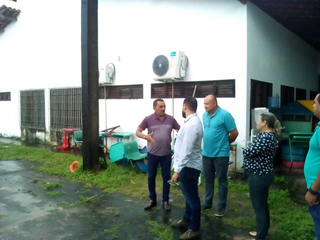 Joãozinho Freitas destina emenda para construção de quadra poliesportiva na UEB Olinda Desterro