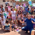 Vereador Edson Gaguinho distribui brinquedos no Dia das Crianças em diversos bairros de São Luís
